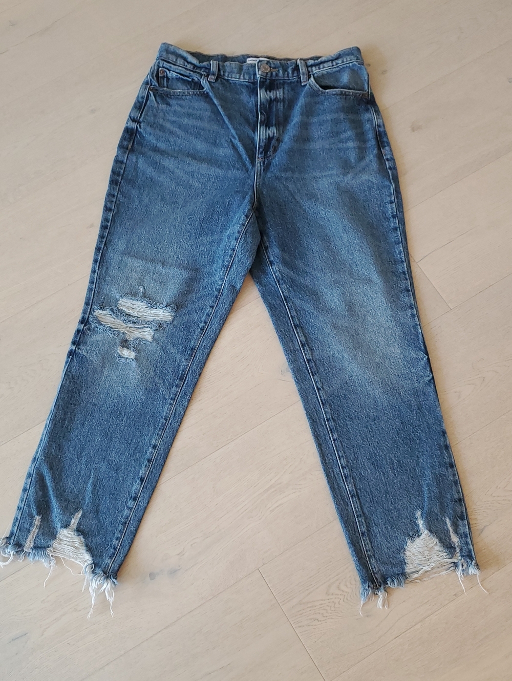 Garage Denim- Vintage Straight Style Mid Blue Distressed Sz.29